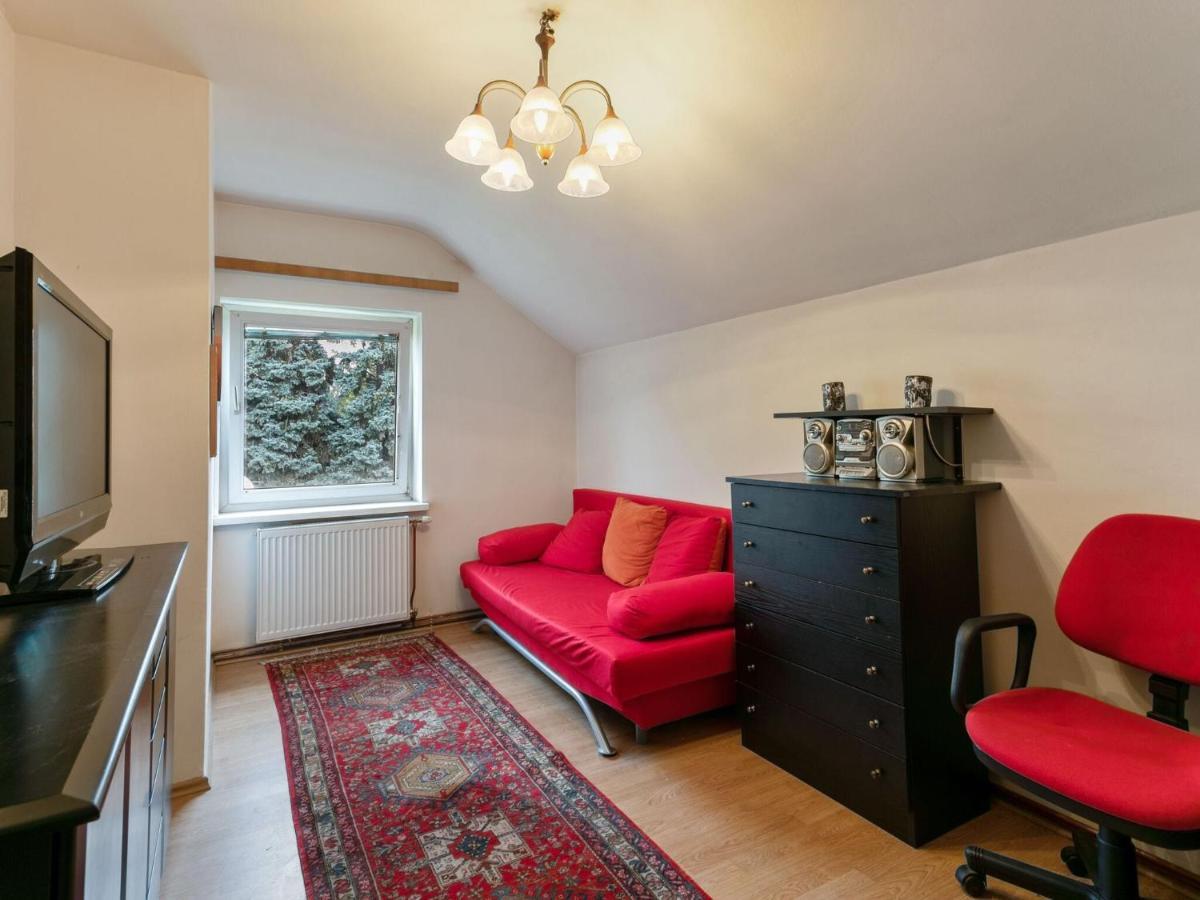 Lively Holiday Home In Wien With Private Garden Exterior foto